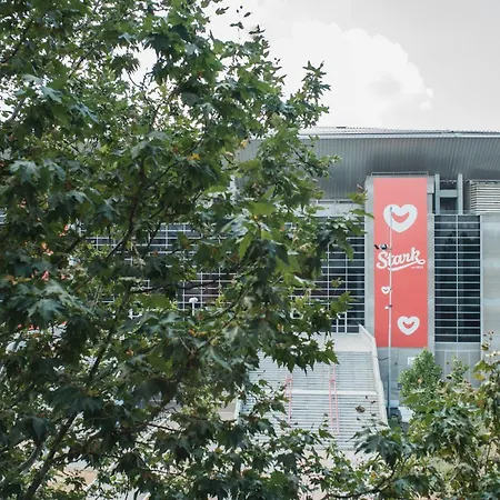 Arena East Apartment *