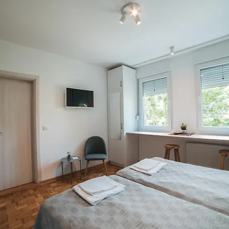 Apartment Arena East *